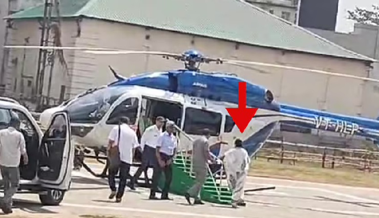एक बार फिर हादसे का शिकार हुई CM ममता बनर्जी, हेलिकॉप्टर में चढ़ते वक्त लड़खड़ाकर गिरीं