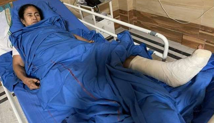 ममता बनर्जी के पैर में गंभीर चोटें, सांस फूलने और सीने में दर्द की शिकायत, 48 घंटे रहेंगी डॉक्टरों की निगरानी में