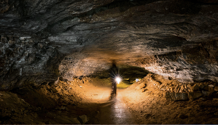 beautiful caves of the world,mammoth cave national park,the blue grotto in capri,mulu caves,tham nam lot,fingals cave,waitomo glowworm caves,skocjan caves,travel,travel guide,holidays