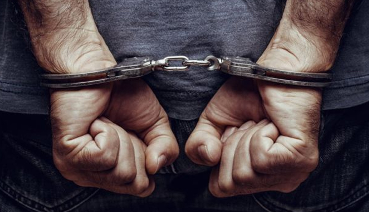 man arrested for stealing jewelry,jewelry worth rs 1cr 74 lakh,pune,crime branch,news