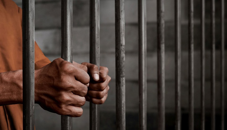 Man arrested for killing minor girl after robbing house