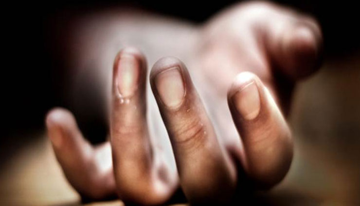 25-year-old man dies after being sucked into machine while cleaning it in Noida