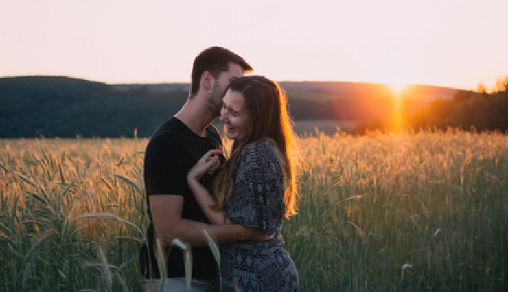 man falling in love,relationship tips,dating tips,couple tips