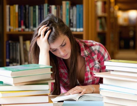 अगर आपका बच्चा पढाई से चुराता है जी तो करें ये Vastu उपाय