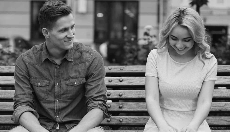 11 Signs Man Really Likes You a Lot