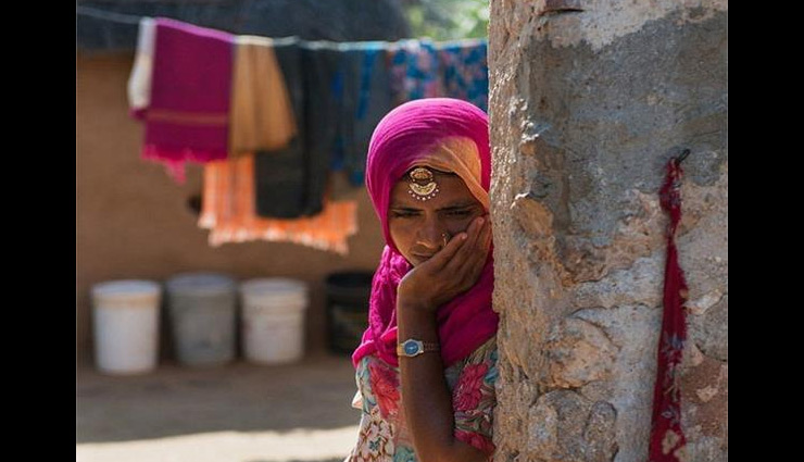 भारत के इस गाँव की अजीबो गरीब परंपरा, महिलाओं को बनाना पड़ता है अपने देवर के साथ शारीरिक संबंध 