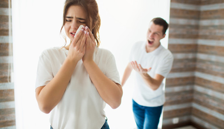 signs your man is playing games,signs your man is cheating on you,relationship tips,couple tips