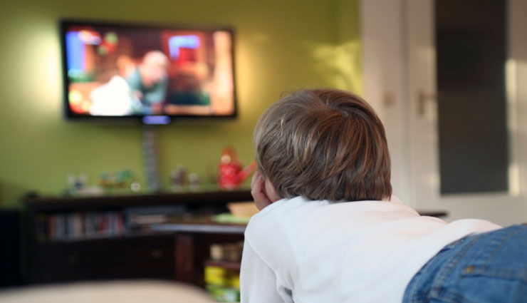 child,tips to manage tv hours of child,child care tips ,बच्चे देखते है ज्यादा टीवी,टीवी टाइम मैनेज