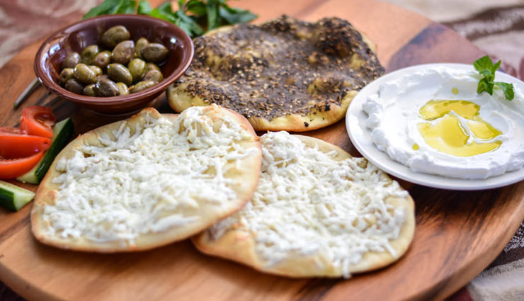 Recipe- Try Arabic Pizza Manakeesh