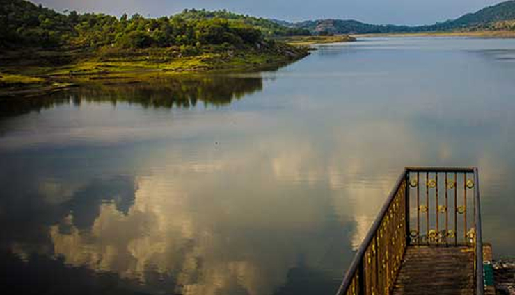 treasures of india you must visit,india,meghamalai,tamil nadu,kalpa himachal pradesh,har ki dun valley,uttarakhand,sualkuchi,assam,manchanabele,karnataka