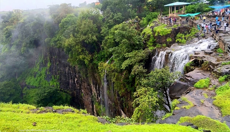 madhya pradesh hill stations,hill stations in madhya pradesh,pachmarhi hill station,chanderi hill station,mandu hill station,amarkantak hill station,madhya pradesh tourism destinations,must-visit hill stations in mp,natural beauty of madhya pradesh,adventure in madhya pradesh,historical hill stations in mp,scenic beauty of pachmarhi,chanderi historical attractions,mandu architectural wonders,amarkantak spiritual retreat