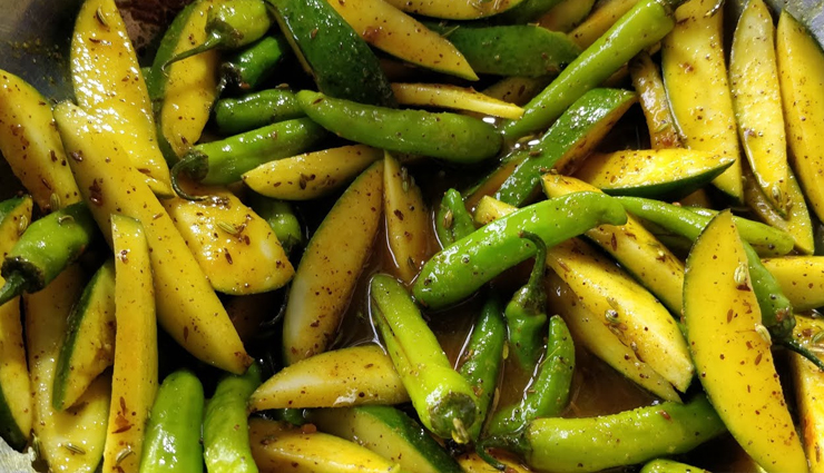 Recipe- Instant Mango Green Chili Pickle