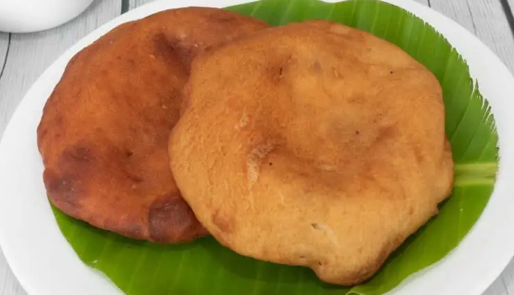 mangalore buns recipe,fluffy mangalore buns,flavorful banana buns,ripe banana buns recipe,soft and fluffy mangalore buns,easy homemade mangalore buns,sweet and savory buns recipe,south indian breakfast recipe,tea-time snack with bananas,quick and delicious buns recipe