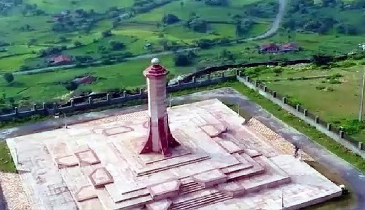 banswara city palace,rajasthan heritage,historic architecture,mahi dam,banswara water reservoir,scenic lake view,talwara fort,historical forts,banswara heritage,chheench waterfalls,scenic beauty,nature retreat,diablab lake,banswara lakes,bird watching,raj mandir,historical monument,architecture
    kagdi pick-up weir,banswara water weir,irrigation structure,madareshwar temple,hindu temples,religious tourism,ram kund,banswara holy pond,pilgrimage site,bhim kund,banswara bathing ghats,religious rituals