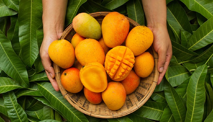 acne,acne vulgaris,acne treatment,foods to avoid for acne,healthy diet for acne,skin care,natural acne remedies,acne flare-ups,clear skin tips,lifestyle changes for acne,acne management