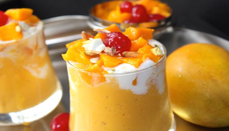 Summer Special : मैंगो कैरेमल शेक पहुंचाएगा शरीर को ठंडक #Recipe