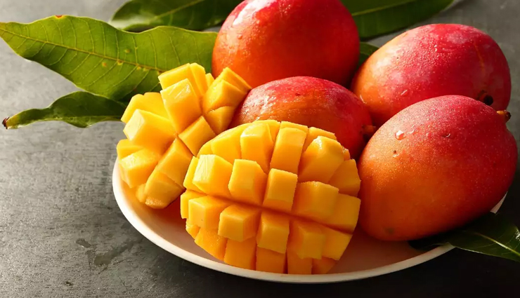 10 Health Benefits of Eating Mangoes This Summer