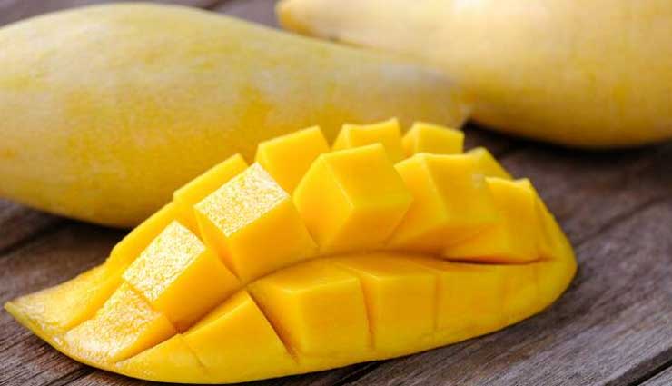 homemade mango face packs,mango face packs for shiny skin,homemade face pack,skin care tips,beauty tips