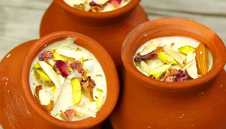 Recipe- Easy To Make Street Style Mango Matka Kulfi at Home