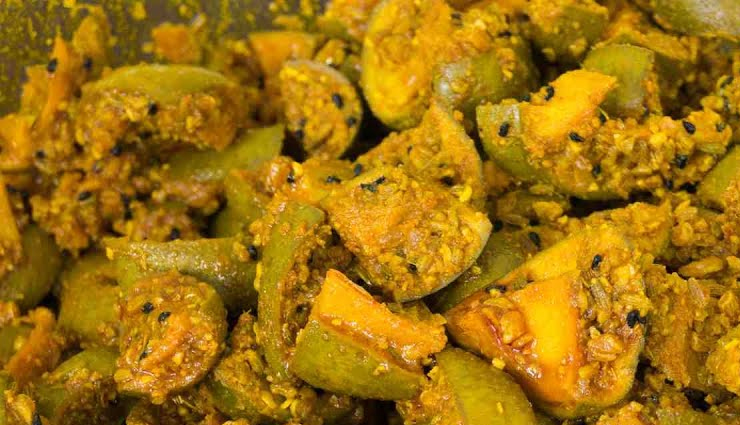 aam ka sookha achar,aam ka achar,pickels recipe,hunger struck,recipe,easy recipes,mango pickle