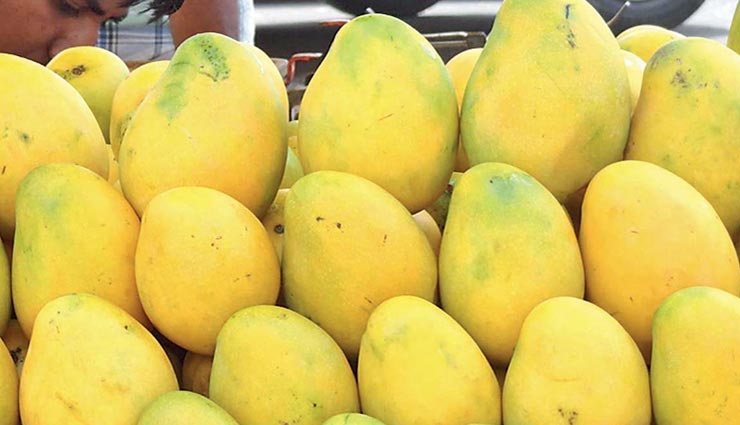 लाखों में बिके आम बेचने वाली इस लड़की के 12 आम, कहानी दिल को छू जाने वाली