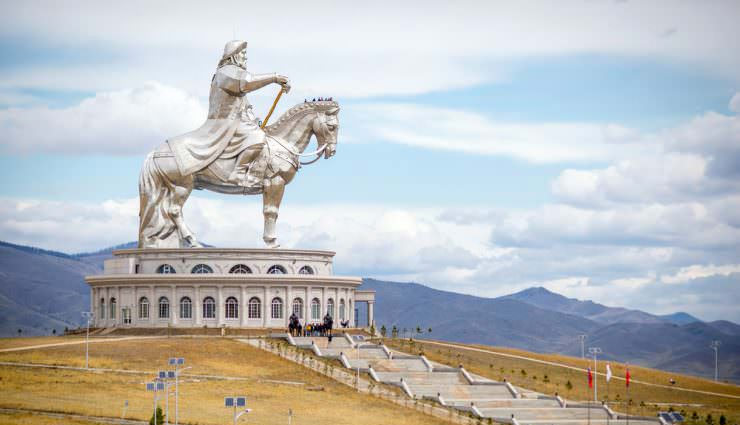 अपने प्राकृतिक सौंदर्य के लिए मशहूर हैं मंगोलिया, पर्यटकों को आकर्षित करती हैं ये जगहें