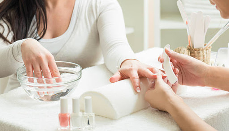 Steps To Do Perfect Manicure at Home 