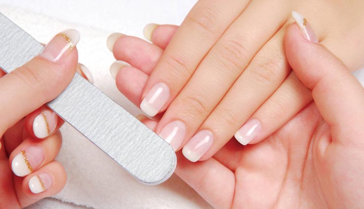 tips to clean nails,beauty tips,simple beauty tips ,इस तरह करें नाखूनों की सफार्इ