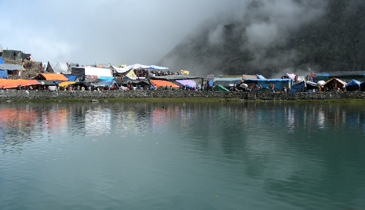 himachal pradesh lakes,scenic lakes in himachal,best lakes for boating himachal,high-altitude lakes himachal,himachal pradesh natural beauty,lakeside retreats himachal,himachal tourist attractions,pristine lakes in the himalayas,offbeat lakes himachal,hidden gems himachal pradesh