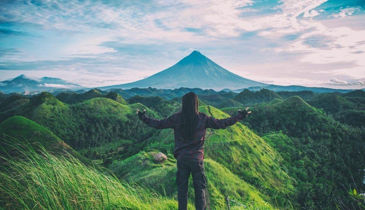 पर्यटन के लिहाज से बेहतरीन जगह हैं मणिपुर, जानें यहां घूमने की 7 बेस्ट जगहें