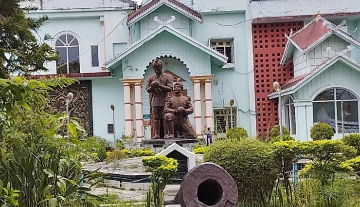 मणिपुर के इस खूबसूरत शहर की हरी-भरी वादियां मोह लेंगी आपका मन, एक बार देखा तो बार-बार आएंगे घूमने imphal tourist attractions,manipur tourist spots,places to visit in imphal,top tourist destinations in manipur,imphal sightseeing spots,attractions in manipur,imphal travel destinations,must-see places in manipur,imphal landmarks,imphal travel guide,hidden gems in manipur,imphal historical sites,cultural attractions in manipur,imphal city tour,scenic spots in imphal,imphal tourism highlights,offbeat attractions in manipur,imphal adventure spots,imphal tourist information