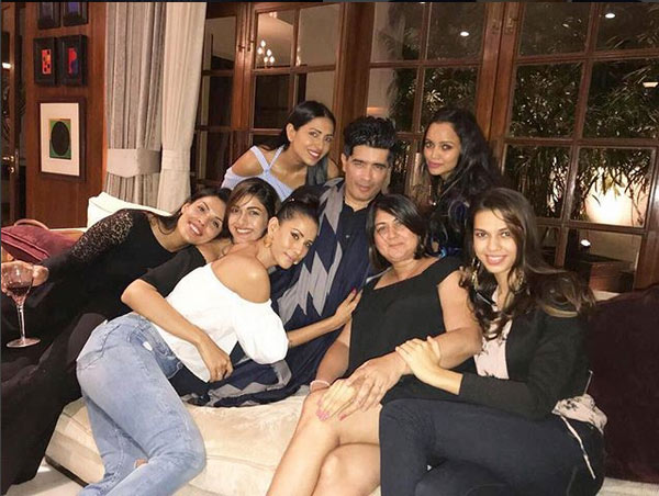 manish malhotra,happy birthday manish malhotra,bollywood designer manish malhotra,manish malhotra party pics