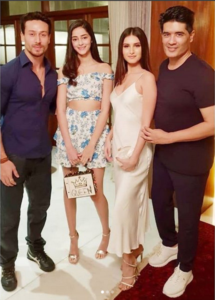 manish malhotra bash,bollywood hottest divas,priyanka chopra,jhanvi kapoor,ara ali khan,khushi kapoor,shanaya,kapoor,kajol,sonakshi,kiara advani,vicky kaushal,bhumi pednekar,tiger shroff,tara sutaria,ananya,athiya shetty,karisma kapoor,aditya roy kapur,ishaan khatter,iulia vantur,nushrat bharucha,manushi chhillar,yami gautam,daisy shah,pooja hegde,pulkit samrat,rhea chakraborty