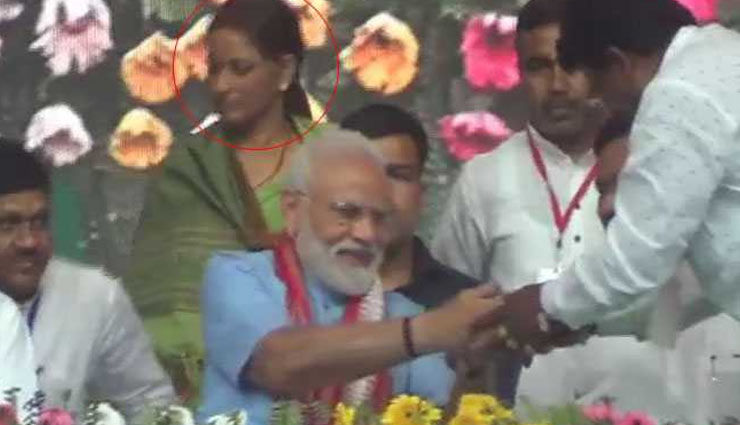 पीएम मोदी-नीतीश के साथ मंच पर मौजूद थी बेल पर रिहा JDU की MLC मनोरमा देवी, वीडियो 