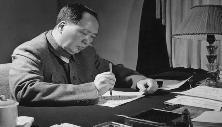 करोड़ों लोगों के मरने की वजह बनी थी टिड्डियाँ, जानें पूरा माजरा weird news,weird incident,china news,locusts in china