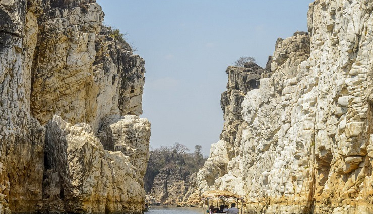 10 wonders of nature in india,needle hole point,lonar crater lake,dudhsagar falls,belum caves,borra caves,magnetic hill,living tree bridges cherrapunji,marble rocks,banni grasslands reserve,loktak floating lake,natural wonders india,top natural attractions india,scenic spots india,unique nature destinations india,must-see natural wonders india