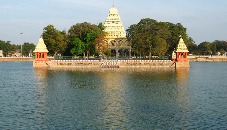 madurai tourist attractions,best places in madurai,madurai sightseeing spots,must-visit locations in madurai,famous landmarks in madurai,exploring madurai,tamil nadu,madurai historical sites,top tourist spots in madurai,madurai travel guide,madurai points of interest,madurai temples,meenakshi amman temple,historical sites in madurai,madurai cultural attractions,madurai local markets,madurai architecture,thirumalai nayakkar palace,gandhi memorial museum madurai,madurai art and crafts,madurai religious landmarks,madurai city tour,madurai festivals and events,madurai shopping destinations,madurai photography spots,family-friendly places in madurai,मदुरई पर्यटन स्थल,मदुरई के धार्मिक स्थल,मदुरई दर्शनीय स्थल,मदुरई के तीर्थ स्थल,मदुरई के प्रमुख स्थान,मदुरई स्थानीय बाजार,मदुरई के ऐतिहासिक स्थल,मदुरई यात्रा गाइड,मदुरई के धार्मिक धरोहर,मदुरई की कला और शिल्पकला