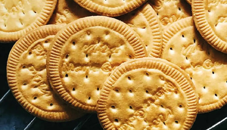 marie biscuit cake recipe,mouthwatering no-bake marie biscuit cake,easy marie biscuit cake recipe,quick and delicious marie biscuit cake,no-bake cake recipe with marie biscuits,irresistible homemade marie biscuit cake,simple and tasty biscuit cake recipe,how to make a mouthwatering marie biscuit cake,step-by-step marie biscuit cake recipe,best marie biscuit cake recipe for dessert lovers