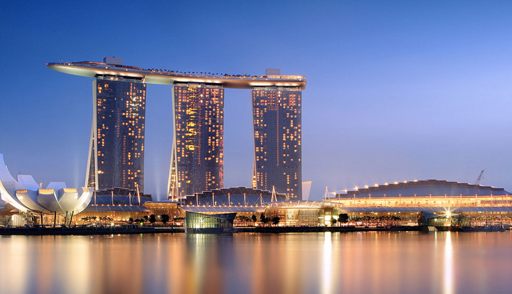 singapore rocked in architecture form
