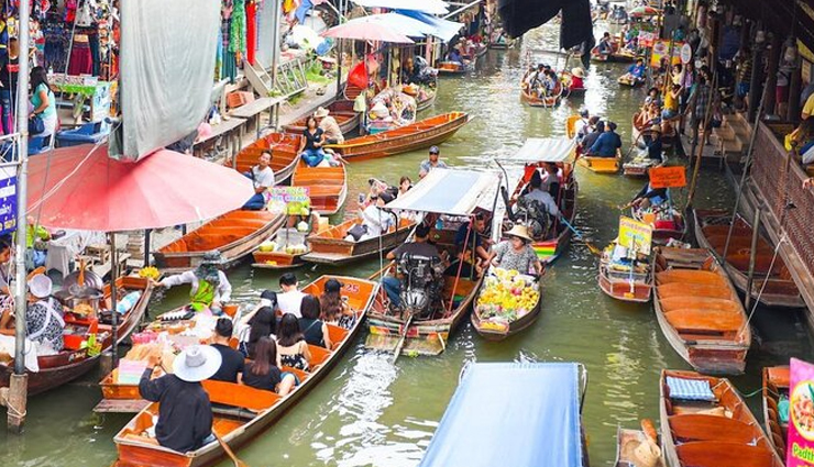 thailand,markets to visit in thailand,maeklong railway market,bangkok,floating market,damnoen saduak,chatuchak weekend market,pak khlong talat,night market,hua hin