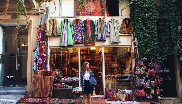 serdar-ı ekrem,Çukurcuma caddesi,stiklal caddesi,abdi İpekçi caddesi,bağdat caddesi,markets in istanbul,istanbul,shopping streets in istanbul,famous shopping streets