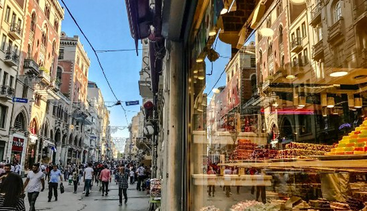 serdar-ı ekrem,Çukurcuma caddesi,stiklal caddesi,abdi İpekçi caddesi,bağdat caddesi,markets in istanbul,istanbul,shopping streets in istanbul,famous shopping streets