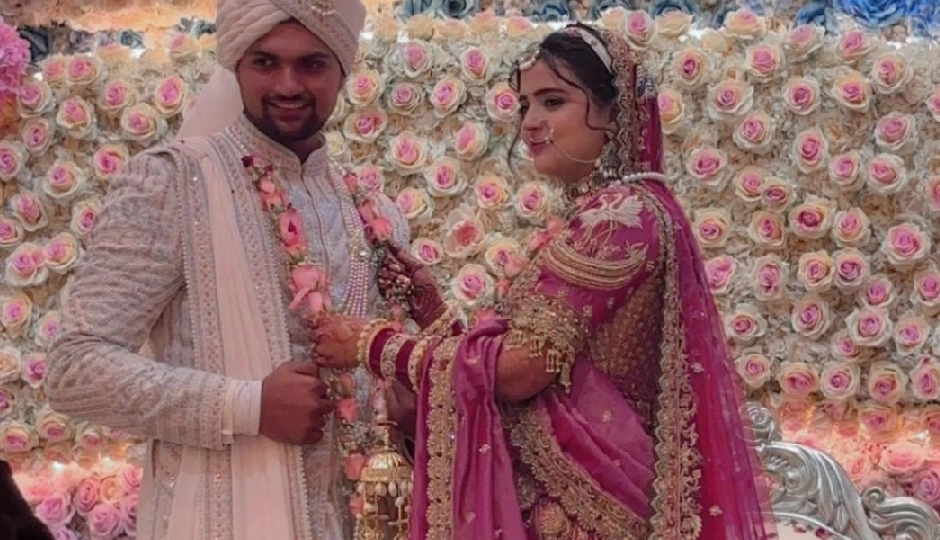 dowry free marriage,kunal tongad wedding,greater noida news,one rupee wedding,anti dowry initiative,rupesh bhati marriage,social message wedding,no dowry tradition,inspirational marriages india,dowry free examples