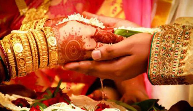 ator village,night marriage avoid,day marriage ,अटौर गावं, रात की शादी से बचना, दिन में शादी, अजीब शादी 