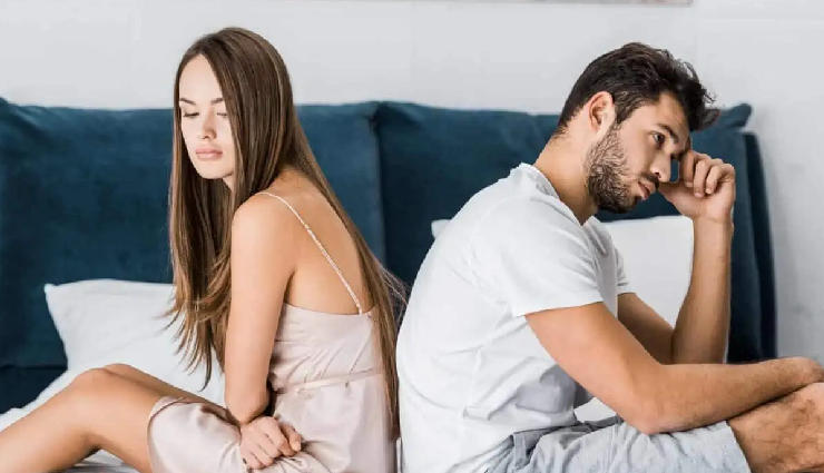 signs of a failing marriage,indications your marriage is in trouble,warning signs of a failing relationship,recognizing a troubled marriage,red flags in a marriage,signs your marriage is falling apart,troubled marriage signs to watch for,knowing when a marriage is ending,marriage problems that signal the end,signs its time to seek help for your marriage