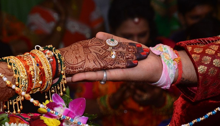 बदलते समय के साथ जरूरी हैं शादी के सात वचन को अपडेट करना, जानें इसके बारे में relationship tips,relationship tips in hindi,wedding vows