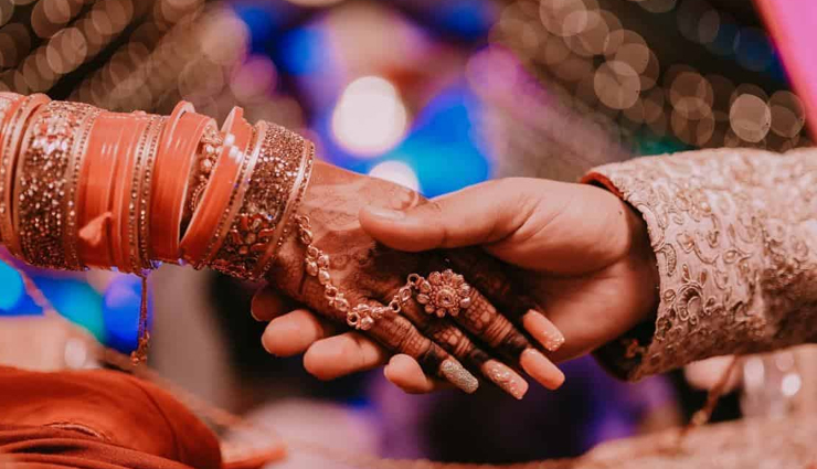 girlfriend relationship dynamics,understanding girlfriend family,knowing her parental figures,girlfriend stance on children,discussing future parenthood,attitude towards marriage,compatibility on marriage,favorite cuisine awareness,comfort foods preference,understanding triggers,supporting during difficult moments,girlfriend aspirations,goals and ambitions support,preference for house plants,nurturing qualities indicators,favorite flowers memorization,thoughtful gestures,urban vs. rural living,future planning compatibility,relationship history insights,understanding experiences and expectations,girlfriend communication style,preferred mode of communication,adapting to communication styles