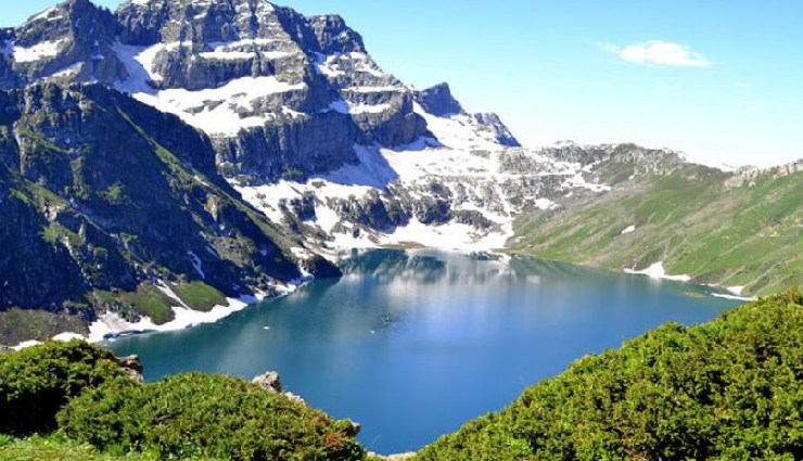 pahalgam tourist places,best places to visit in pahalgam,pahalgam sightseeing,pahalgam travel guide,betaab valley,aru valley,sheshnag lake,tulian lake,kolahoi glacier trek,pahalgam golf course,mamleshwar temple,chandanwari,avantipur temple,sinthan top,things to do in pahalgam