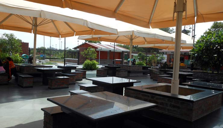 open-air food court,masala chowk,jaipur,restaurants at jaipur,holidays,travel,tourism