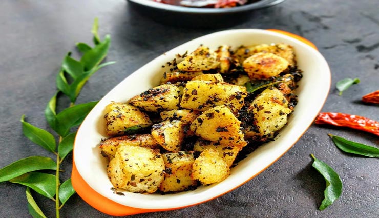 लॉकडाउन रेसिपी : हर किसी को पसंद आएगी 'मसाला इडली फ्राई'